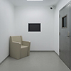 Chaise Forta avec accoudoirs