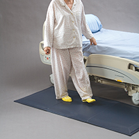 TAPIS DE PROTECTION EN EVA A BORDS BISEAUTES CONTRE LES CHUTES DU LIT LARGEUR MOYENNE